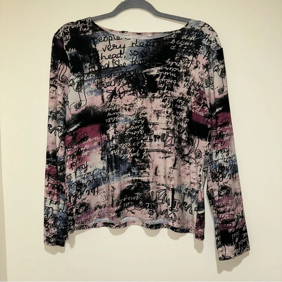 Tops - Women’s Y2K Written Word Doodle Sentence Print Long Sleeve Graphic Cropped Shirt